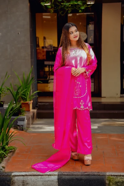 Blush Pearl Elegance Kaftan